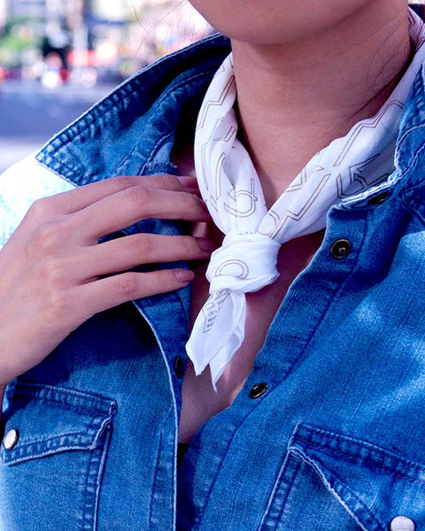 Foulard carré EdW multi-usage